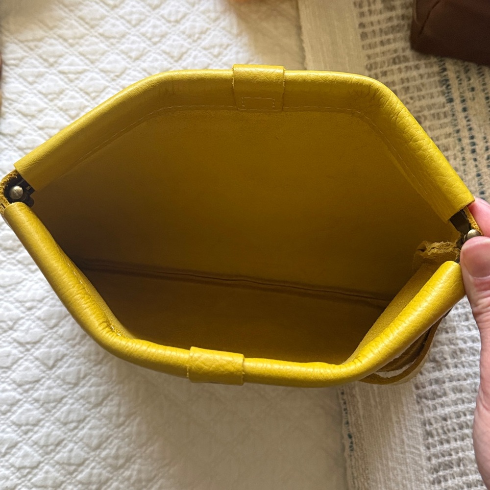 PLG Famed Frame Clutch - Picture 3 of 3